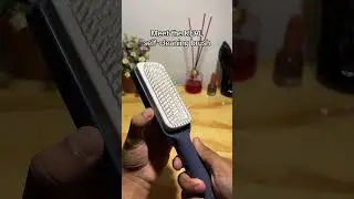 Ditch the paper-towel trick this self-cleaning brush is next-level! #HairTok #Beauty #Brush #girls