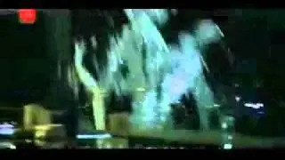 Collateral 2004 Tom Cruise falls over chair