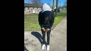 Lil mone friend to me