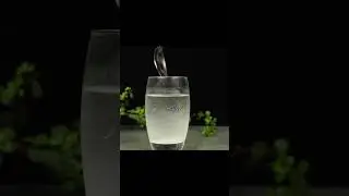 This Physics Experiment Breaks the Laws of Science #PhysicsMagic #shortsscience #sciencetok