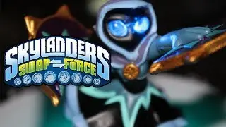 Skylanders Swap Force - LightCore Star Strike Swapforce Unboxing
