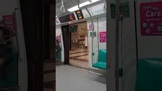 Train Door Closing Announcement - Singapore MRT (SMRT)