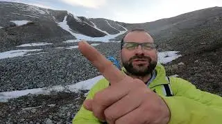 2021 June / Driving and Hiking the Haul Road