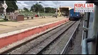 Jan shatabdi crossing.../ Intercity express/l phone video