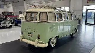 1974 Volkswagen Type 2 Kombi 23-Window Samba Conversion Start Up