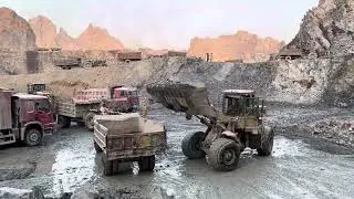 Loading Rocks 🪨 in Local Trolley with CAT Loader D966 &ldquo; Powerful Working Machines in Action #rocks