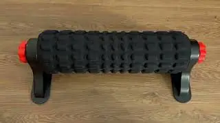 Обзор массажного ролика XL IT Band Firm Foam Roller с держателем сопротивления: удобная форма и к...