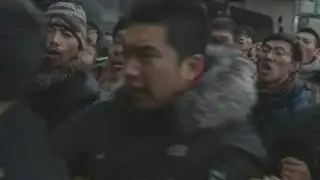 Beijing Apple store egged in iPhone 4s clashes