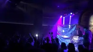 YACHT - Live at The Lodge Room 2/9/2018