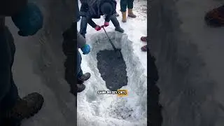 Yiyecekleri Yoktu, Bu Y&uuml;zden Donmuş G&ouml;lde Balık Tutmaya Gittiler! #shorts