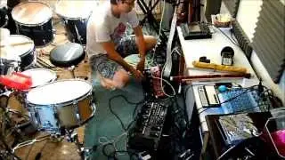 Elliott Cheng multi-instrumental studio tour