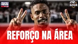Vila Nova acerta a contratação de lateral que já passou pelo rival
