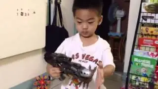 fire fire ! my first toy gun!