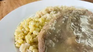 CAST IRON SKILLET SMOTHERED PORK CHOPS/THE WAY MY MOM AND GRANDMA USED TO DO/SUNDAY DINNER RECIPE