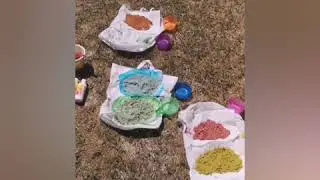 Faire du sable color&eacute; avec de la gouache