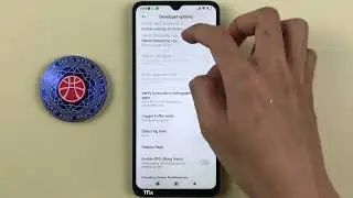 Отображение границ макета главного экрана на Xiaomi Redmi 12C под управлением Android 13