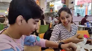 Deshna Dugad with friends|Varun B|Abhay B|Aarna B|Drashti B