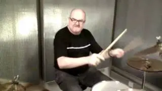 MondoBass 4
