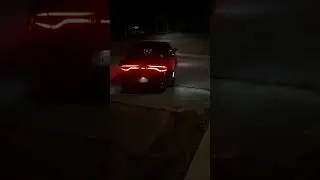 Зарядное устройство V6 перевернулось набок, оставив 🔥