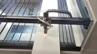 M&aacute;quina Laser 1080 (100x80 100w) cortando mdf de 6mm laminado dos 2 lados ! 11 966411826 Vinicius