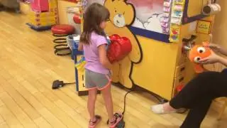 Build-A-Bear Finding Dory/Nemo with Jasmine!!