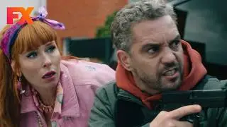 Tanecznym krokiem wtargnęła na miejsce strzelaniny! 💃 | Genialna Morgane