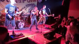 Fahnenflucht - Schwarzmaler / Willkommen in Deutschland Live @ Gott Sei Punk, Hamburg (08-06-2019)