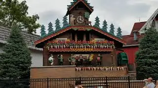 World's Largest Cuckoo Clock @ Sugarcreek Ohio USA #usa #ohio #cuckoo clock #tourism #scenic