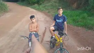 Pulando rampa de bicicleta com brejo e tudo!!!😎🤘