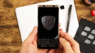 Распаковываем BlackBerry KEYone Bronze Edition