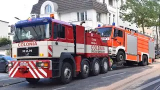 17.07.2020 - Kölner Tanklöschfahrzeug kollidiert auf Einsatzfahrt mit PKW