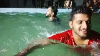 Crazy Pool Night Party Enjoyment With Friends | Swimming Pool #lahore  #Ghoomo_phiroo_with_jahanzaib