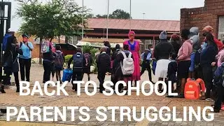 BACK TO SCHOOL 🎒 VLOG// PARENTS STRUGGLING TO FIND PLACES FOR THE STUDENTS 