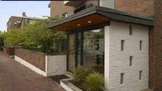 Mid Cambridge Condo Listed by Charles Cherney , Hammond Residential
