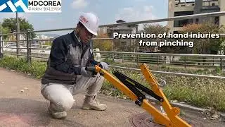 Manhole Cover Lifter