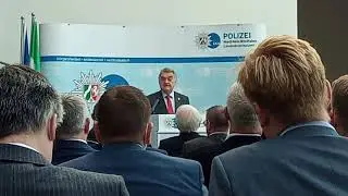 Innenminister reul zum Thema staatsschutz im LKA D&uuml;sseldorf