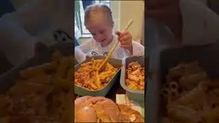 Alba cucina con nonna Totina e Nonna Florinda