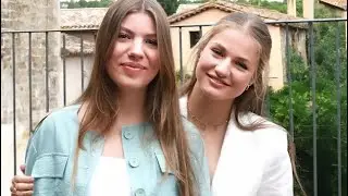 &laquo;Тайна королевских сестёр раскрыта! 😱 Что принцессы Леонор и София делали за дверями дворца!&raquo;