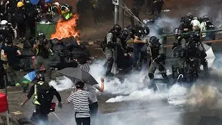HK Protesters Trapped, Police Threaten Live Ammo; WH Condemns HK Police's &lsquo;Unjustified Use of Force&rsquo;