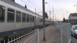 BB22000 + ter corail intercites  &agrave; la gare du P&eacute;age de Roussillon