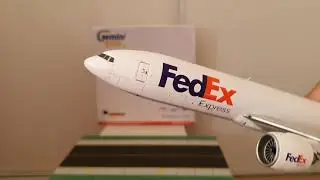 Gemini200 FEDEX 777F (interactive) review in 1:200 scale