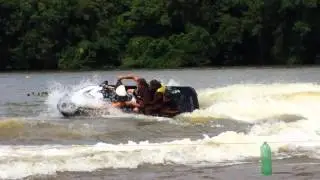Manobra radical com jet ski