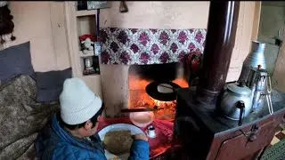 YAĞMUR KARLI BİR K&Ouml;Y  SABAHI   &Ccedil;İZLEME YAPIYOZ
