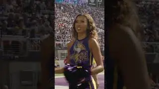 Участница Pro Bowl в качестве чирлидерши получила микрофон во время матча Minnesota Vikings 🙌
