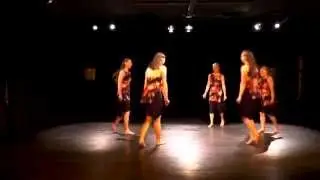 Dancing people - Peponi
