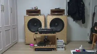 블루스♡ Meena Cryle-It Makes Me Scream