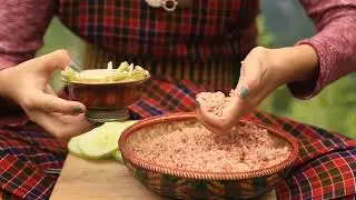 Bhutanese cuisine Ema Datshi (Chilli Cheese)