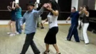 Alejandro Sol Salsa Class