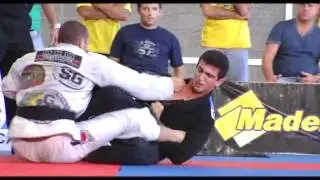 PULGA JIU JITSU - a 