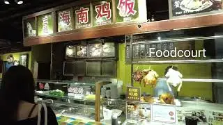 Singapore Impression : Hainanese Chicken Rice: a popular national dish for Singaporeans & foreigners
